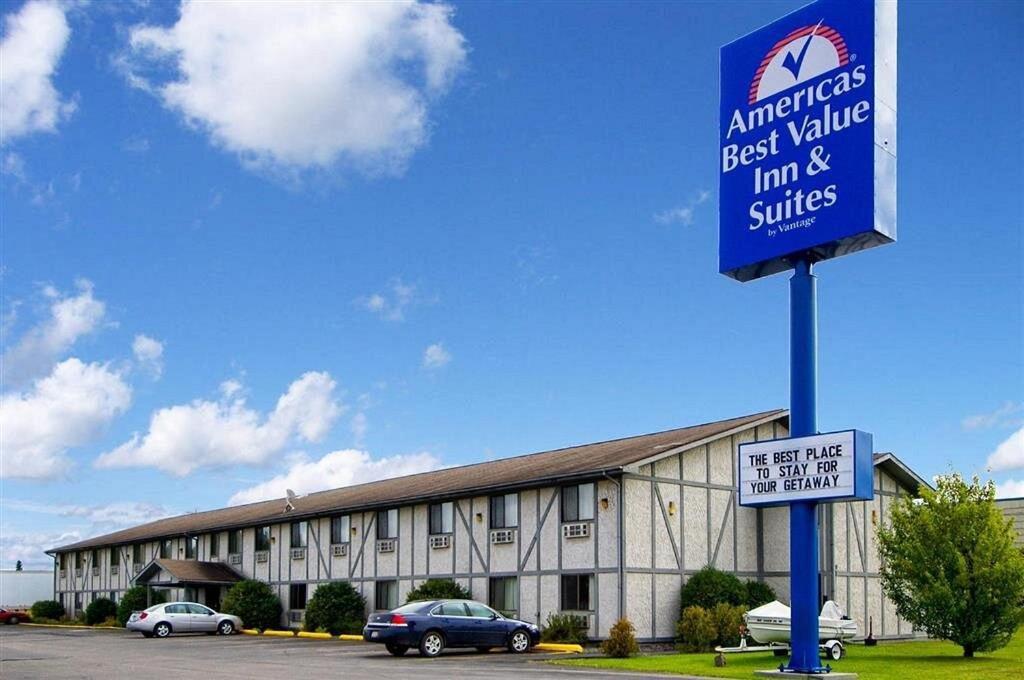 America'S Best Value Inn & Suites International Falls Extérieur photo
